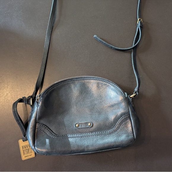 Frye Campus Zip Crossbody Black Distressed - Picture 1 of 9